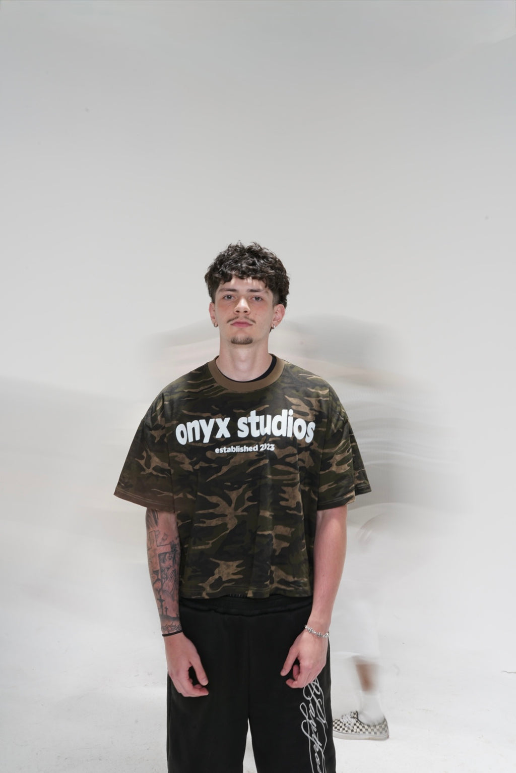 CAMO TEE