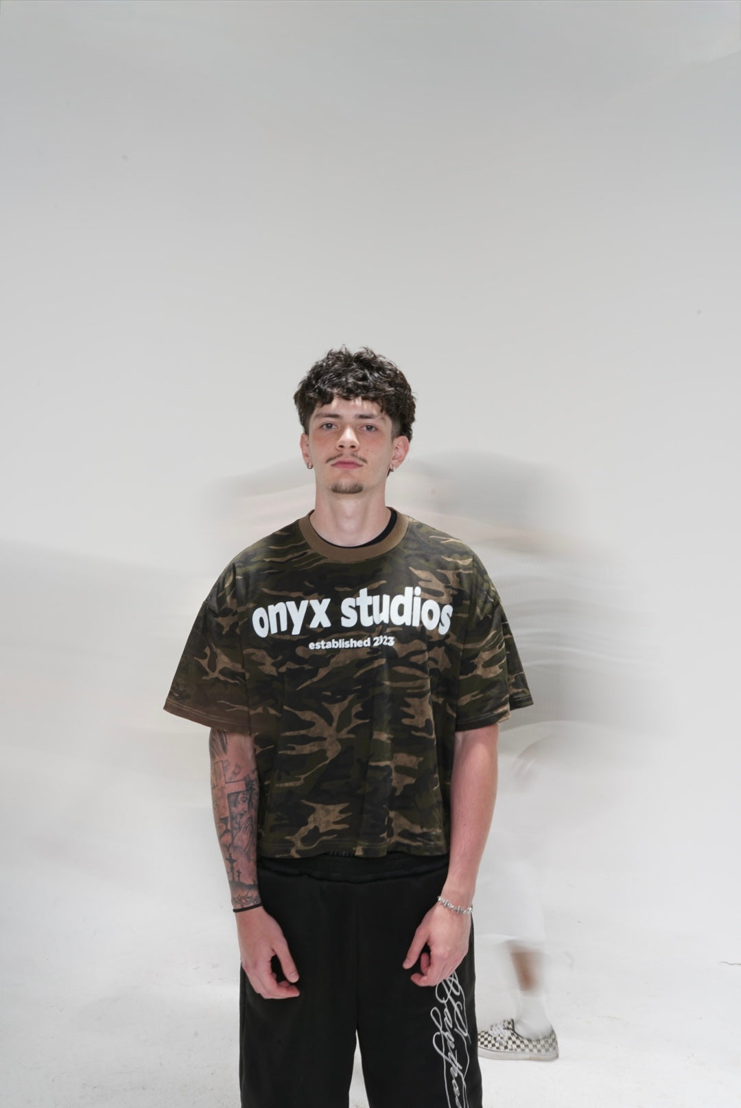 CAMO TEE